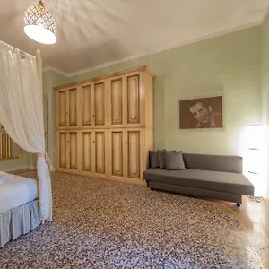 Lungarno Buozzi 7 Pisa
